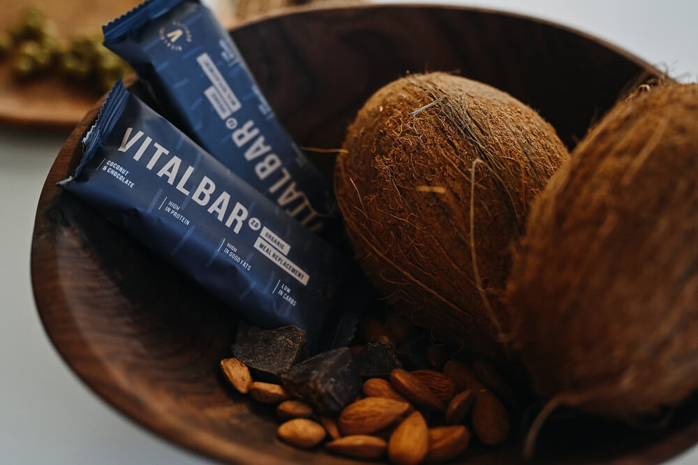 Vegan PROTEINOVÁ tyčinka VITALBAR (BIO Kokos & Čokoláda) 3